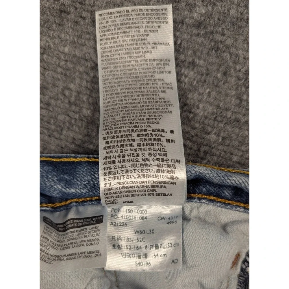 Levis‎ 501 Original Fit Jeans Mens 60x30 Big Tall Button Fly Light Wash Denim